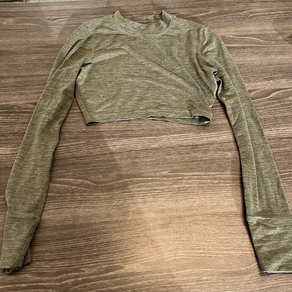 Vuori Crop Top
